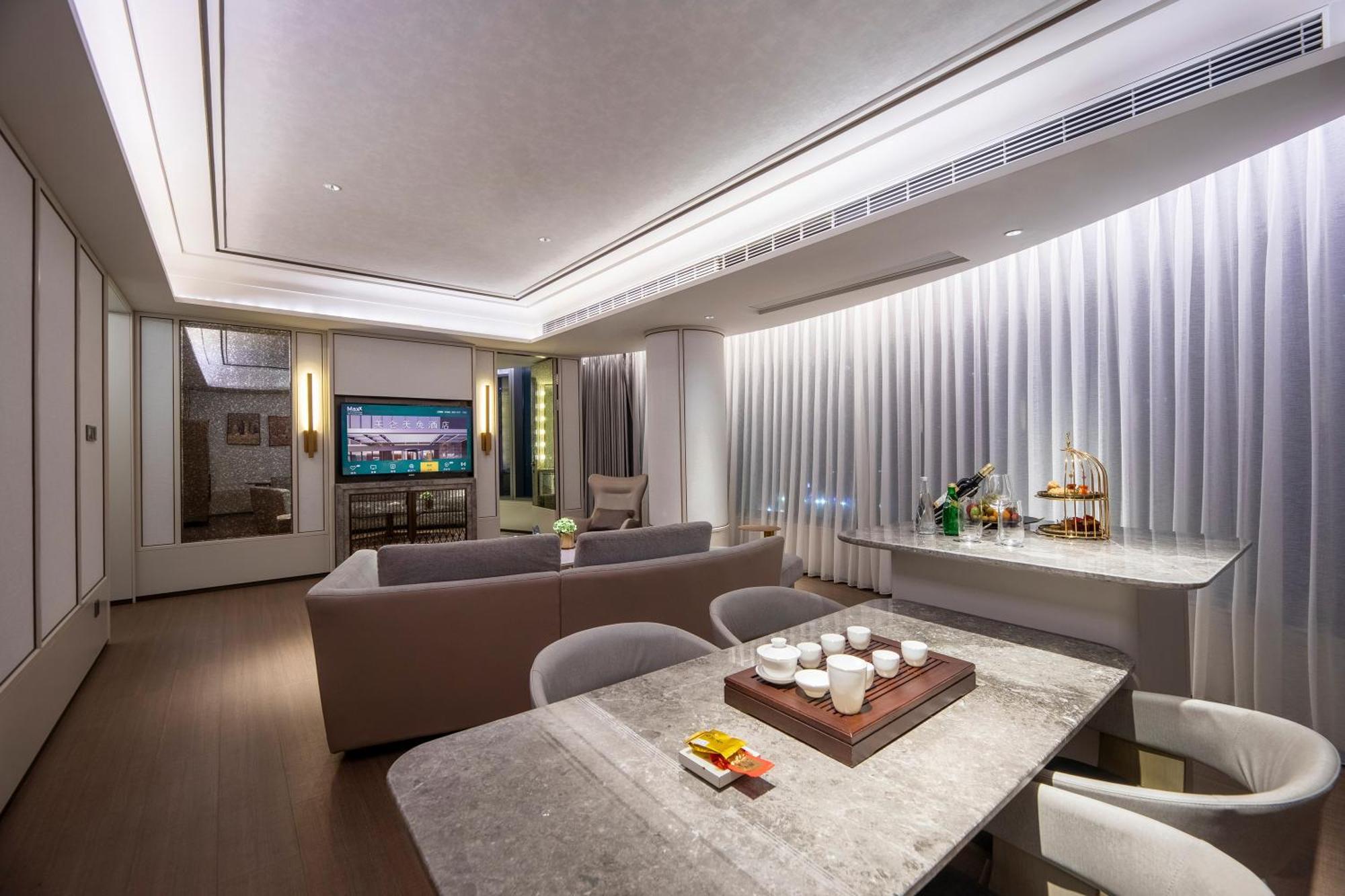 Maxx By Steigenberger Guangzhou Zhujiang New Town - Free Shuttle Bus To Canton Fair Complex During Canton Fair Period Eksteriør billede